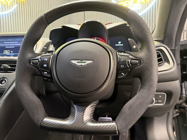 Aston Martin DBS Dbs Superleggera V12 White #17