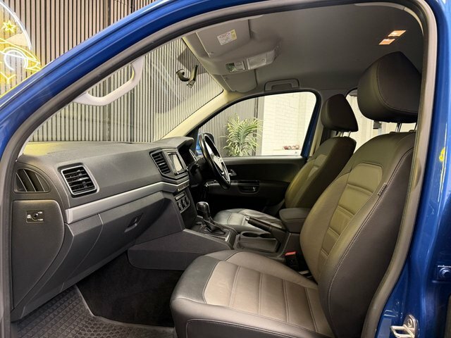 Volkswagen Amarok  White #10