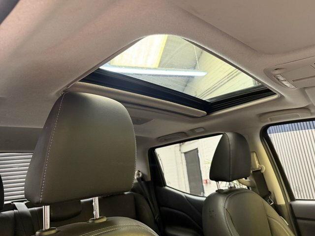 Nissan Navara Dci Acenta Black #13