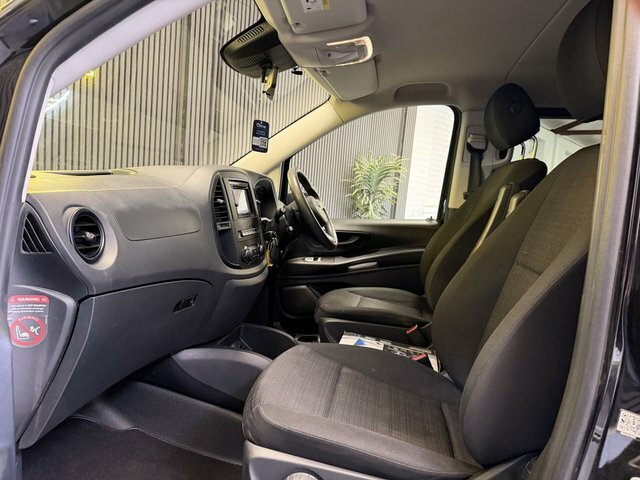 Mercedes-Benz Vito Mpv White #10