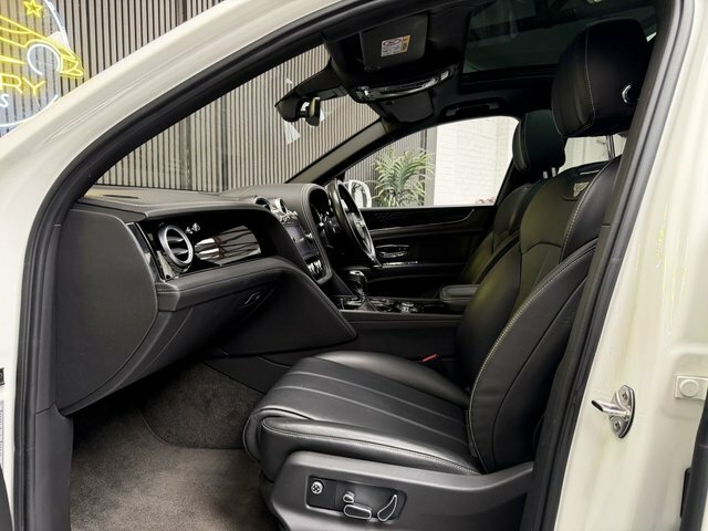 Bentley Bentayga 6.0 W12 Estate Blue #10