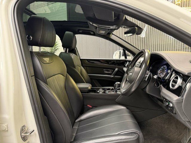 Bentley Bentayga 6.0 W12 Estate Blue #9