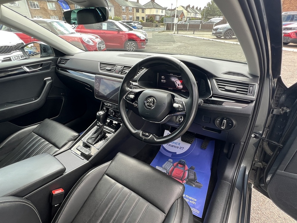 Skoda Superb 2.0 Tdi Cr Se Black #29