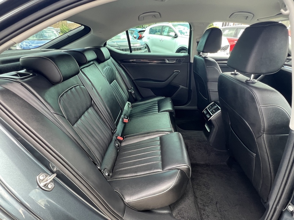 Skoda Superb 2.0 Tdi Cr Se Black #31