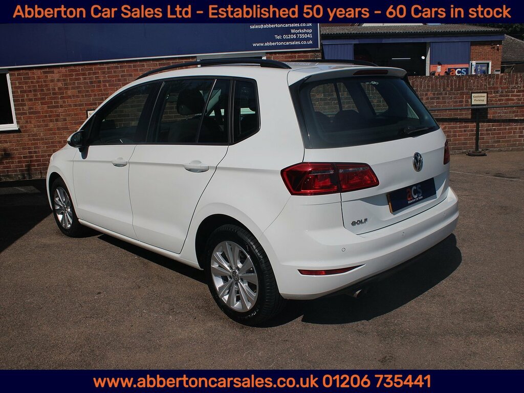 Volkswagen Golf SV Tsi Bluemotion Tech Se White #4