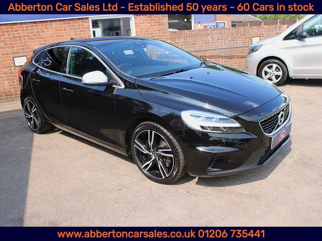 Volvo V40 T3 R-design Edition Black #3