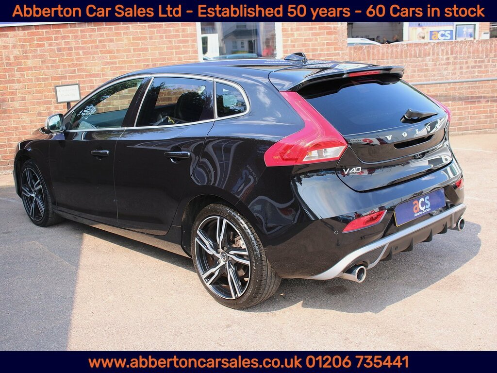 Volvo V40 T3 R-design Edition Black #4