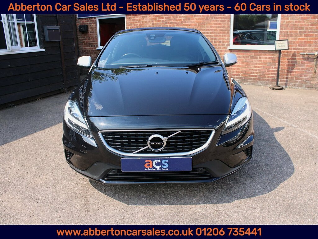Volvo V40 T3 R-design Edition Black #2