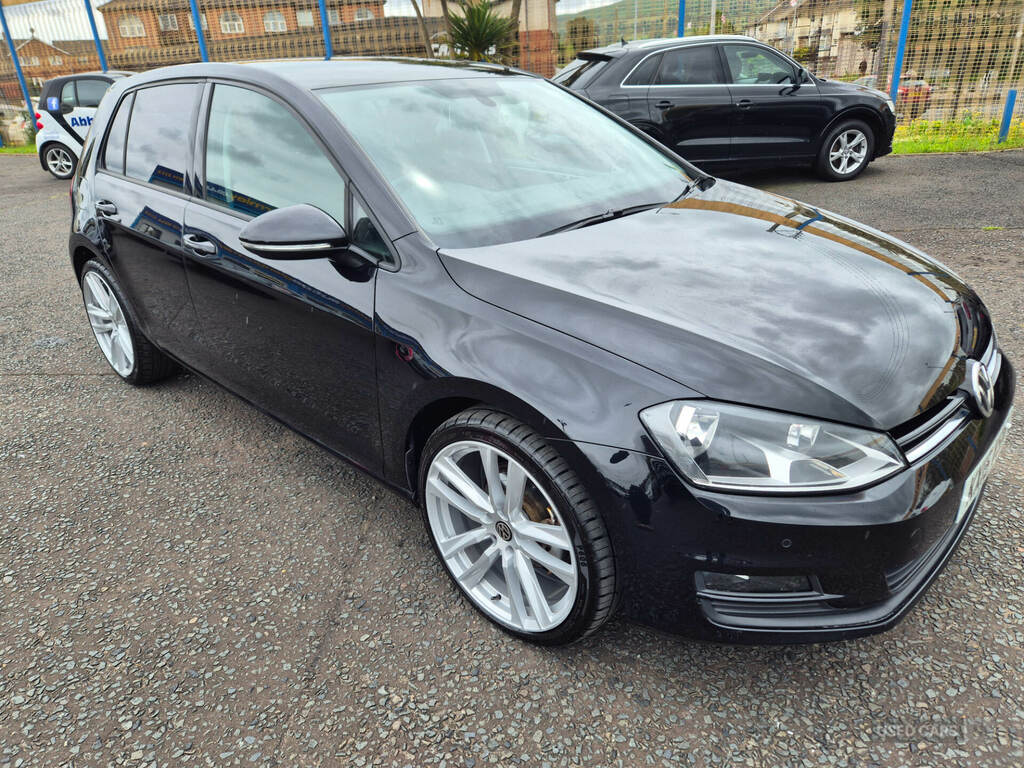 Volkswagen Golf 1.6 Tdi 105 Match KX15VSN Black #3
