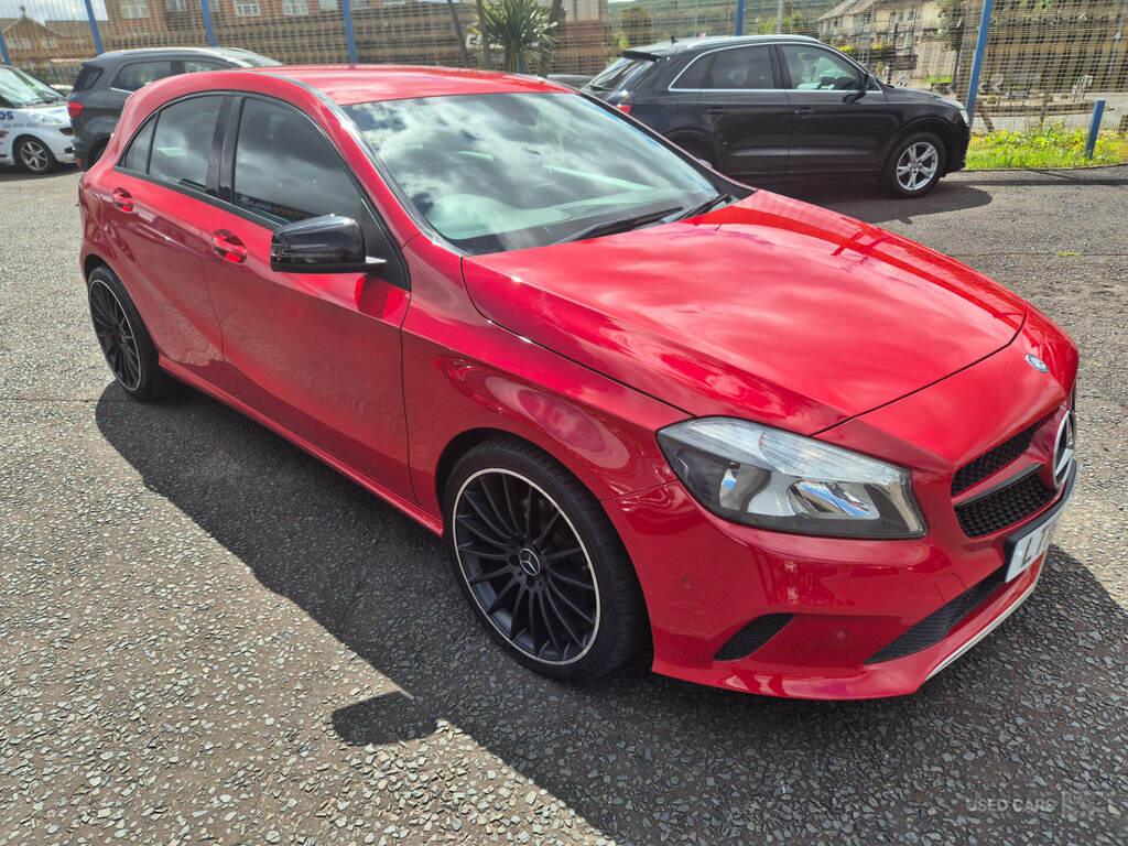Mercedes-Benz A Class A200d Se Executive LT16NYR Red #3