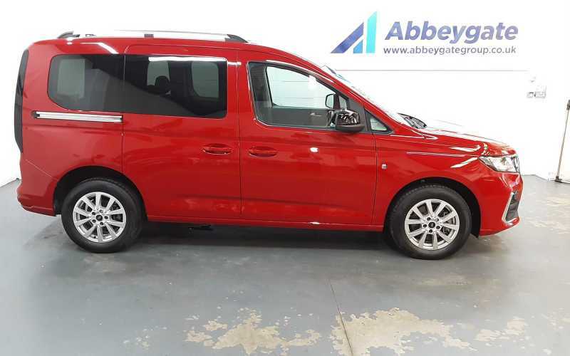 Ford Tourneo Connect 2.0 122Ps Titanium Mpv 6 Speed Manua Red #4