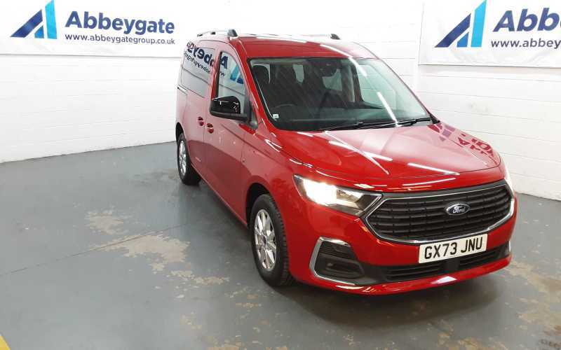 Ford Tourneo Connect 2.0 122Ps Titanium Mpv 6 Speed Manua Red