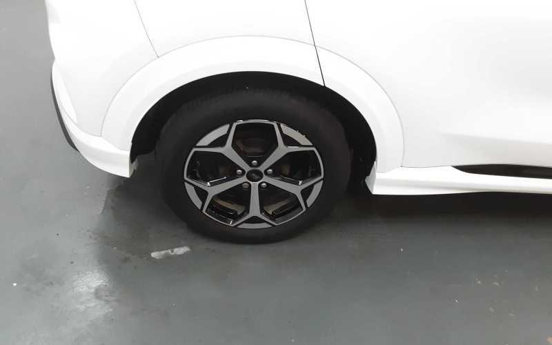 Ford Puma 1.0 125Ps St Line 6 Speed - 2024 74 AP74BLK White #3