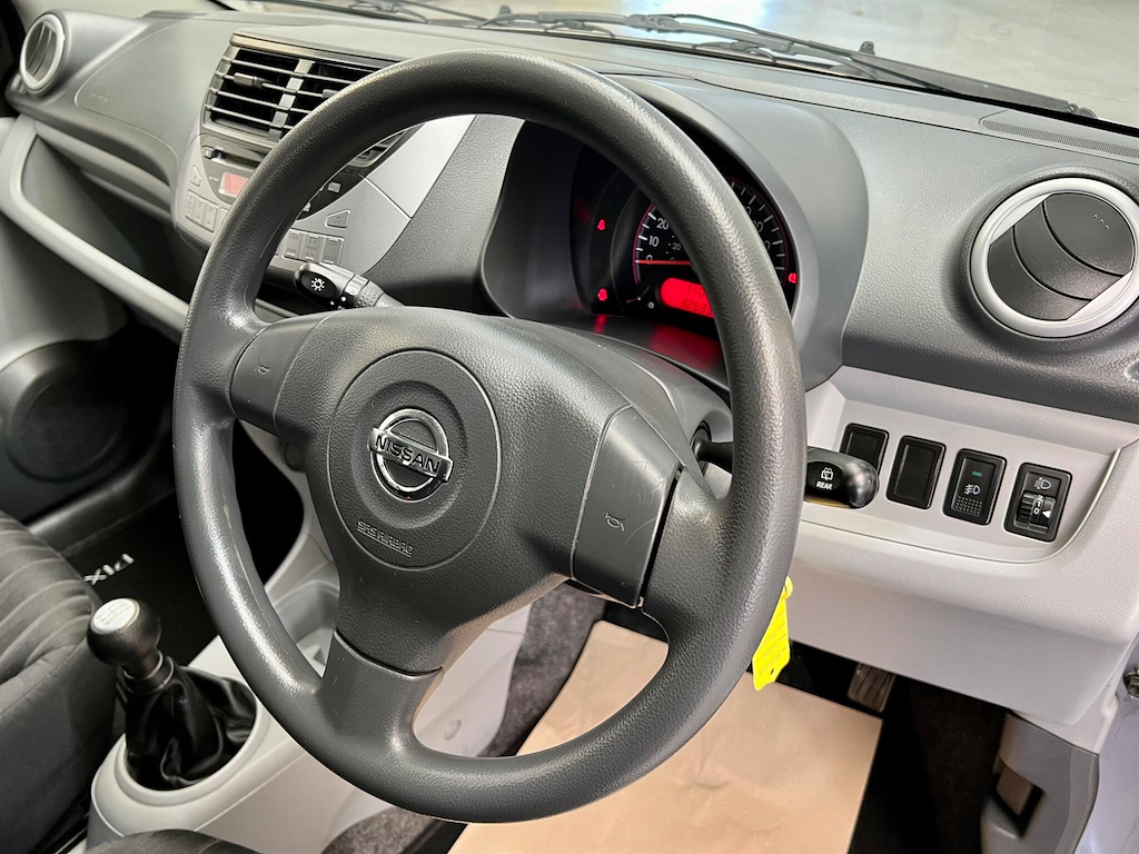 Nissan Pixo N-tec 5-Door Low Tax Low Insurance Silver #5