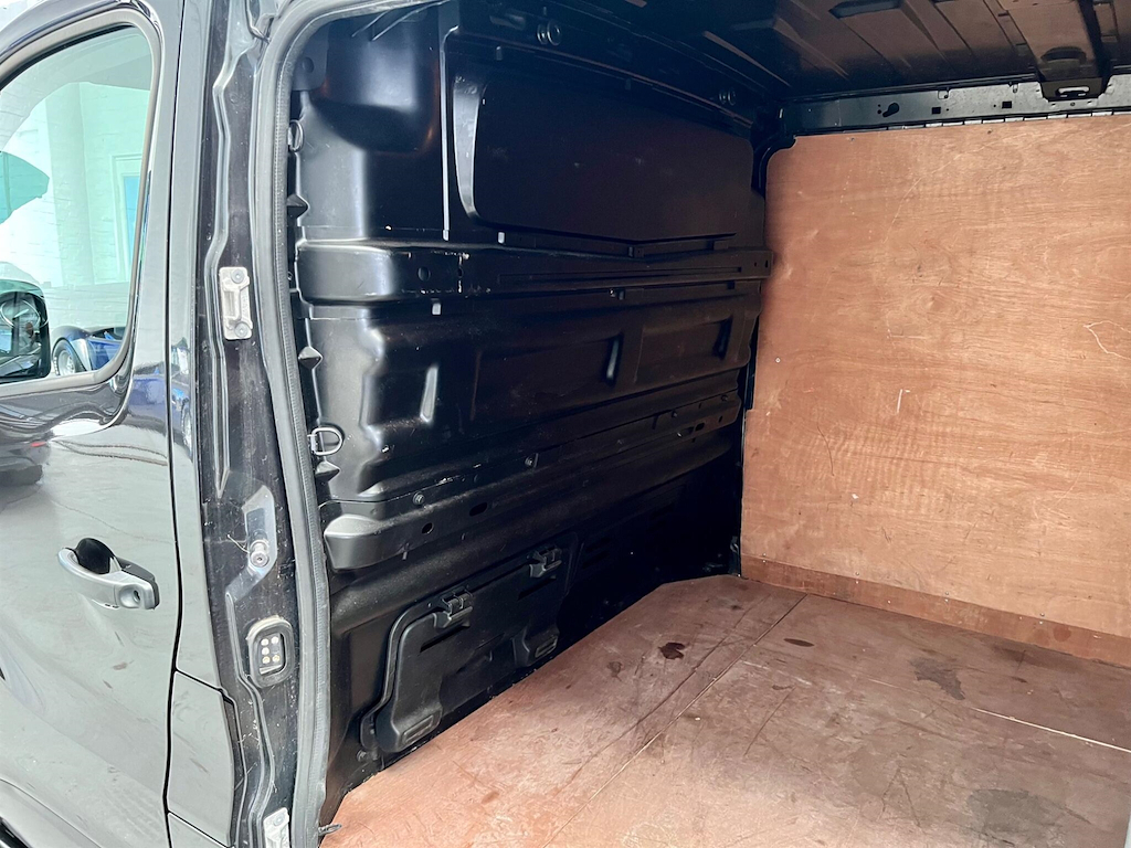 Vauxhall Vivaro 2900 Sportive Cdti L2h1 Black #40