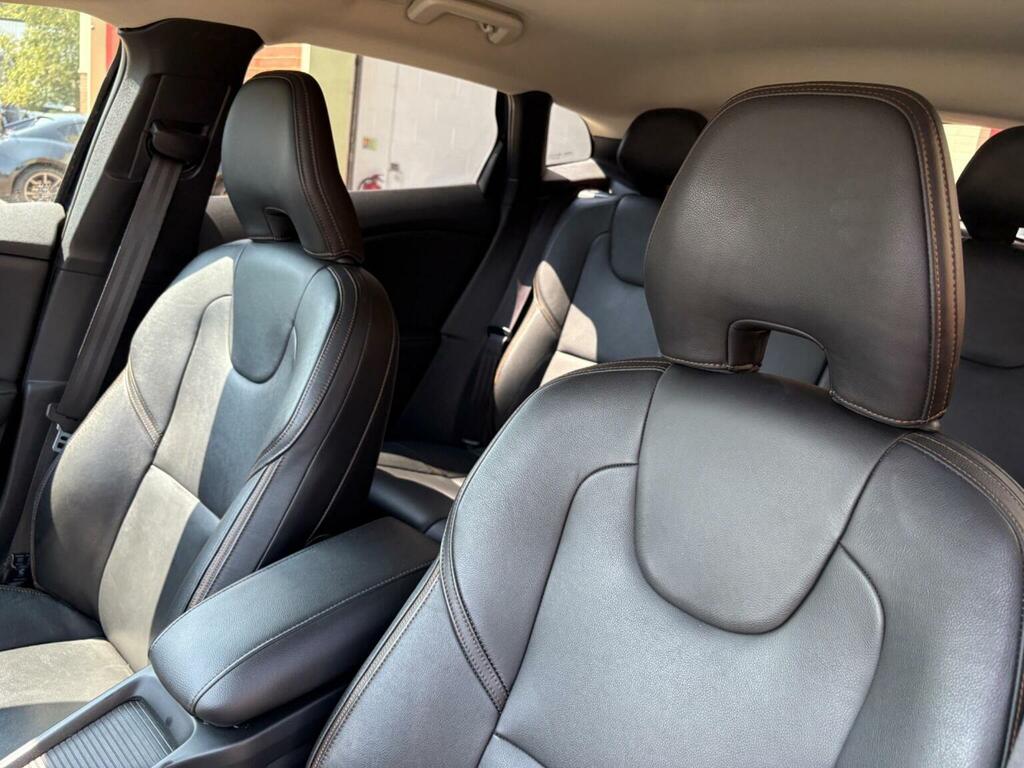 Volvo V40 Cross Country Lux Grey #19