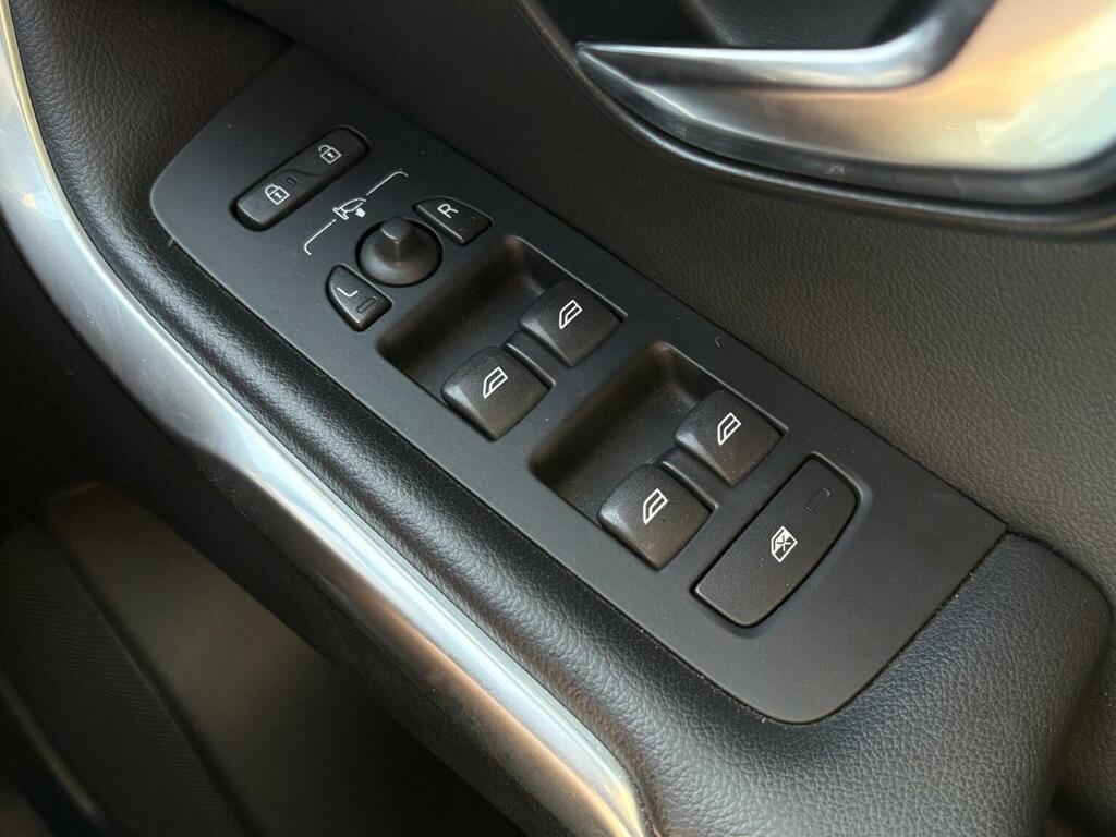 Volvo V40 Cross Country Lux Grey #31