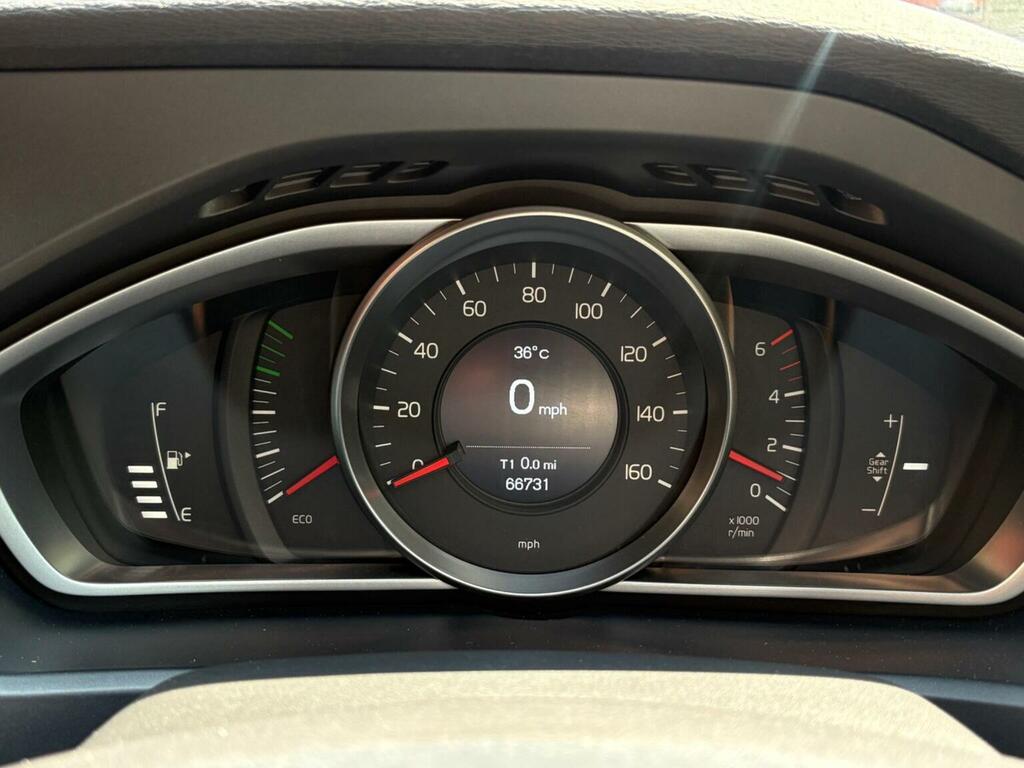 Volvo V40 Cross Country Lux Grey #21