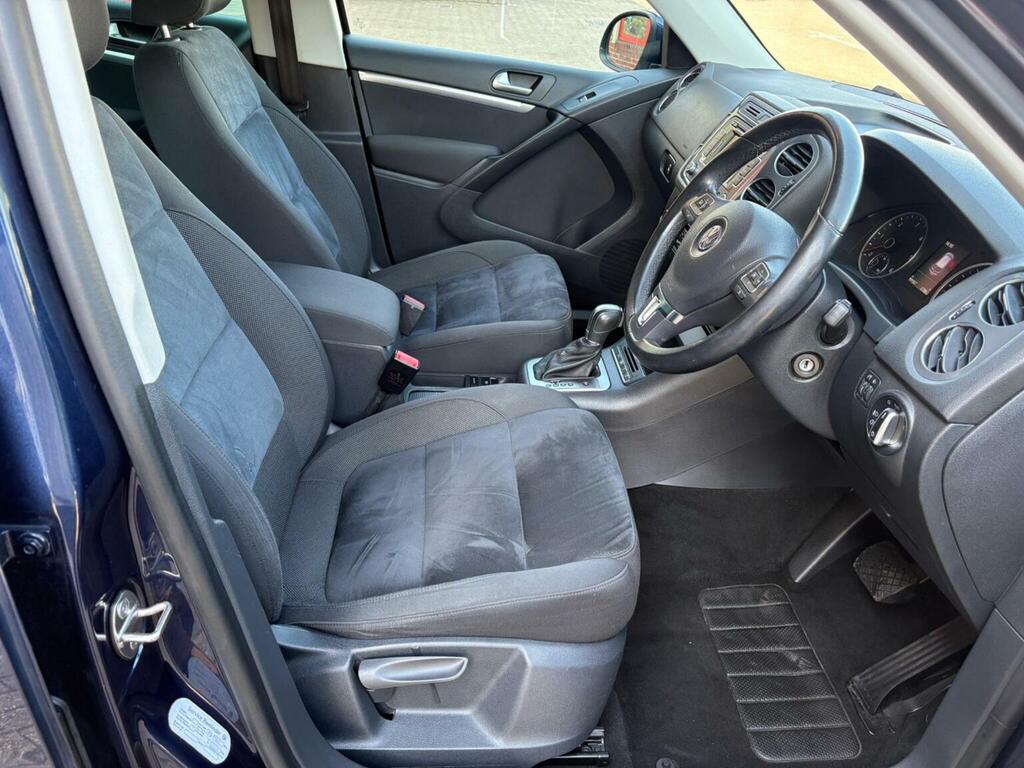 Volkswagen Tiguan 2.0 Tdi Bluemotion Tech Black #16
