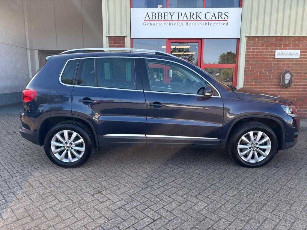 Volkswagen Tiguan 2.0 Tdi Bluemotion Tech Black #8