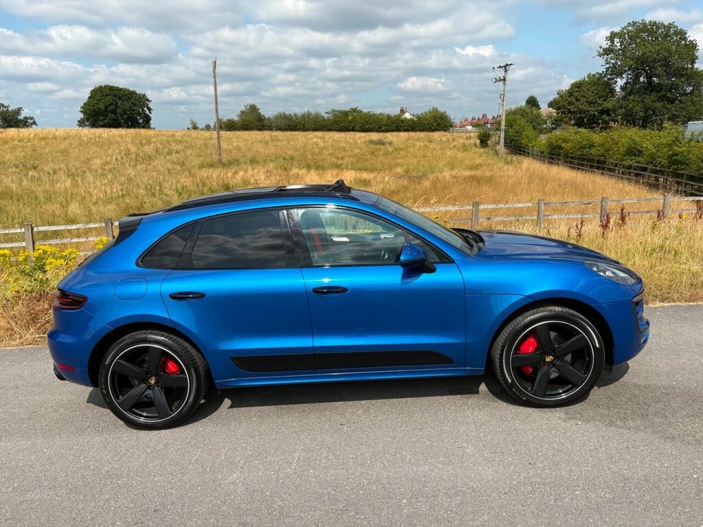 Porsche Macan 3L Gts Blue