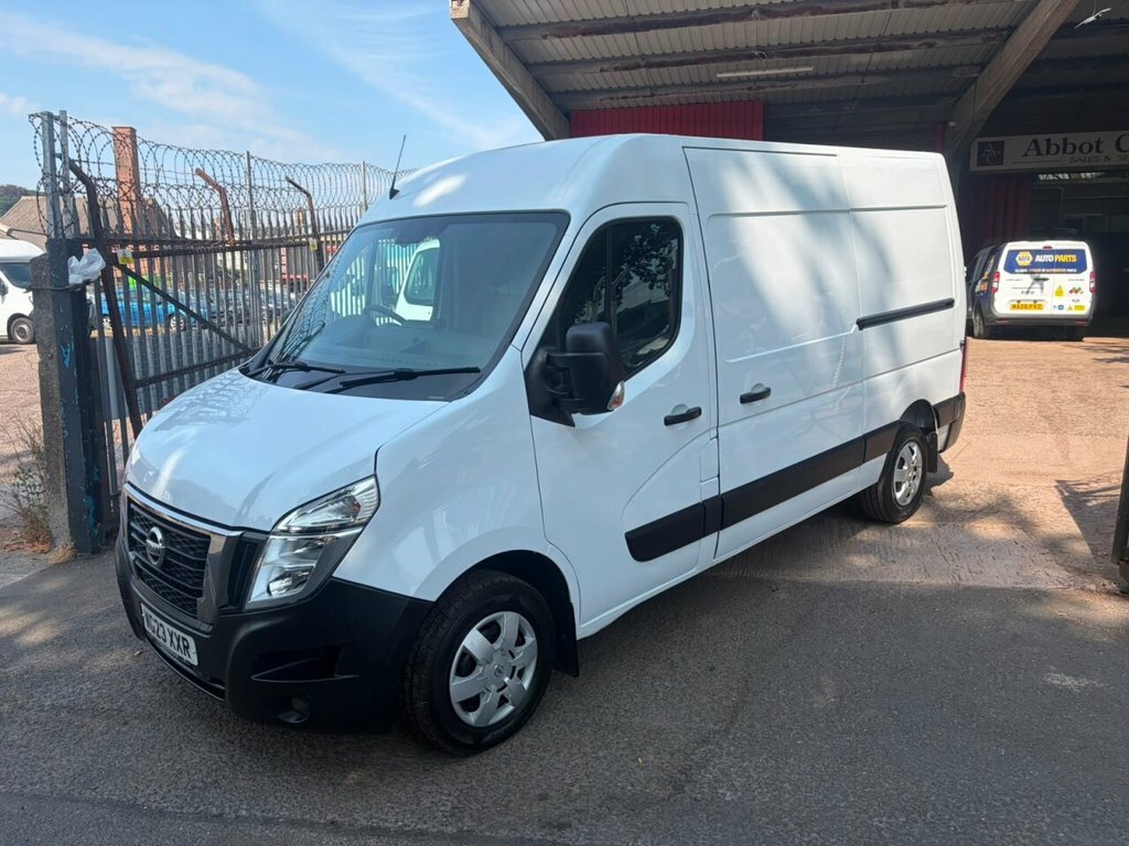 Nissan InterStar 2.3L Tekna White #6