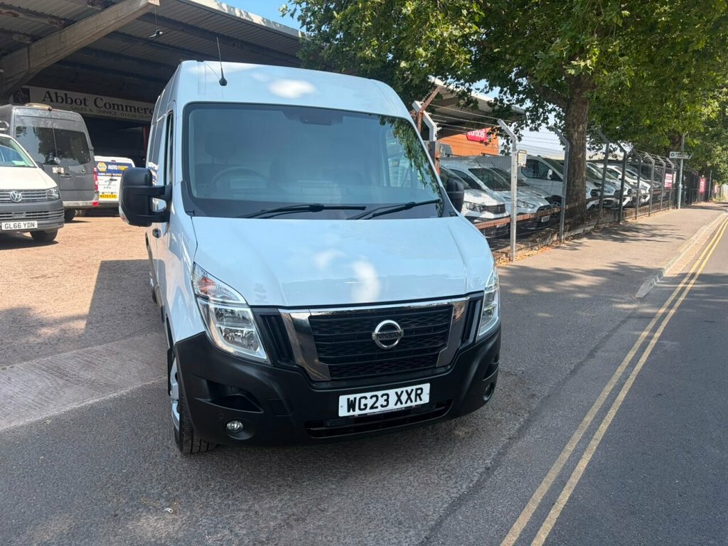 Nissan InterStar 2.3L Tekna White #5