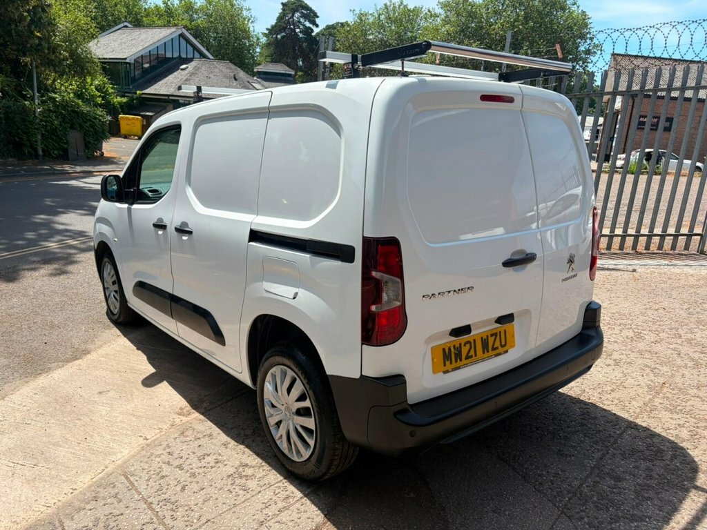Peugeot Partner 1.5L Professional White #4