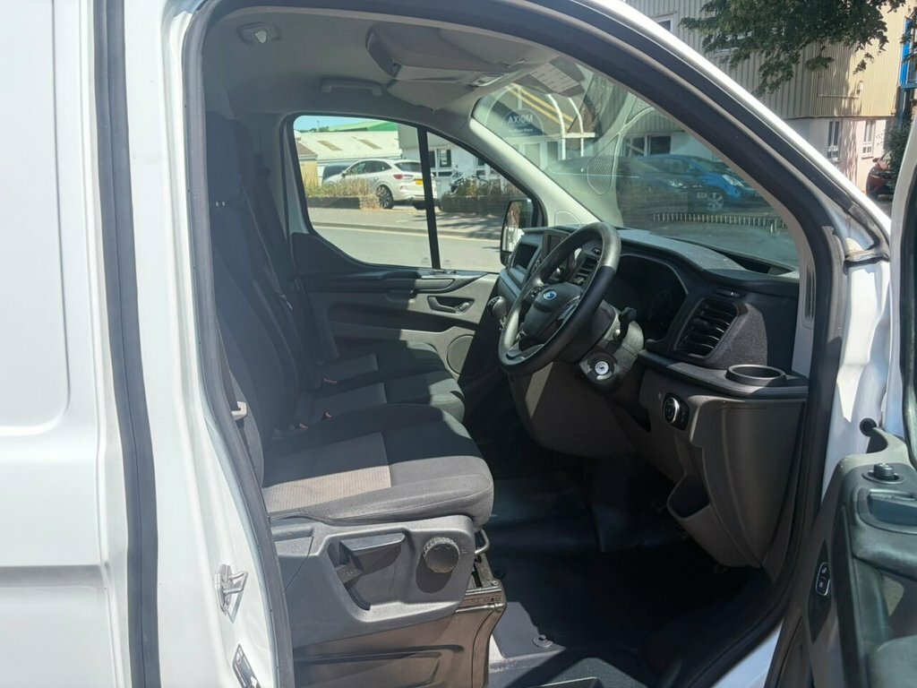 Ford Transit Custom 2L Leader YT20UGO White #2