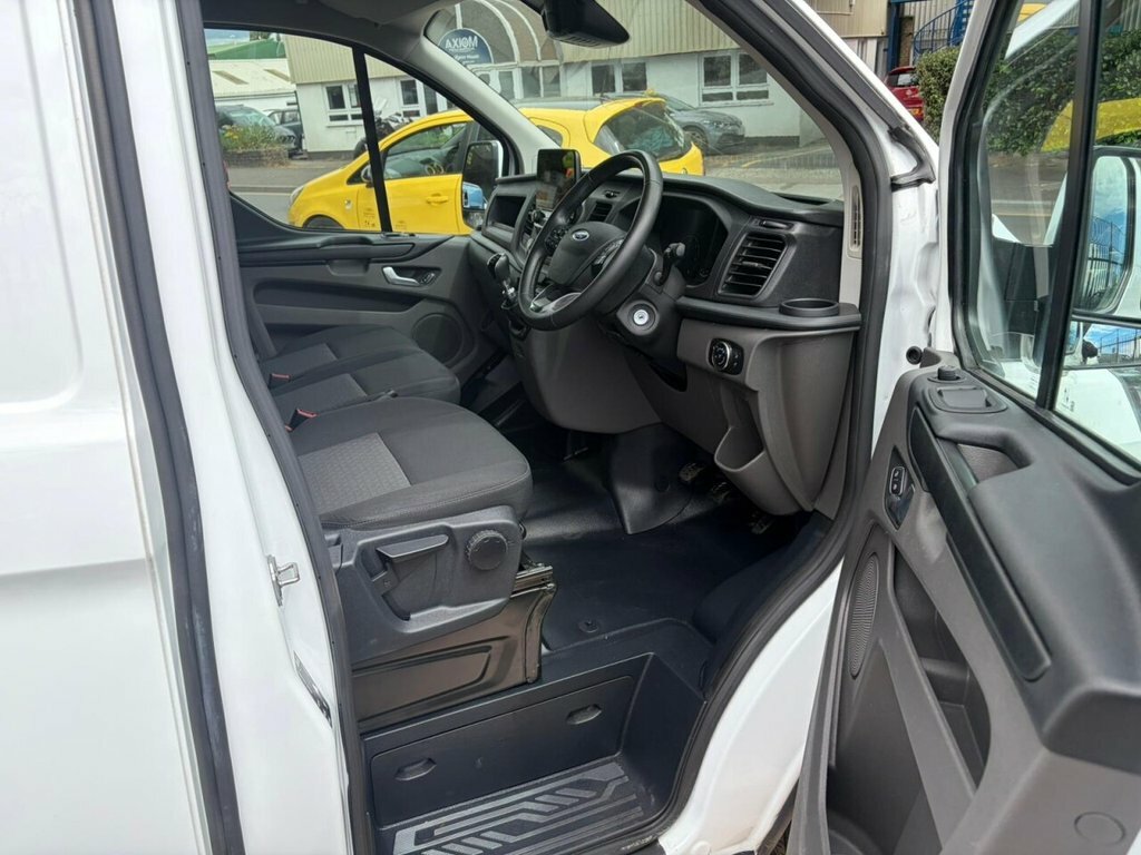 Ford Transit Custom 2L Trend FH22MZZ White #2