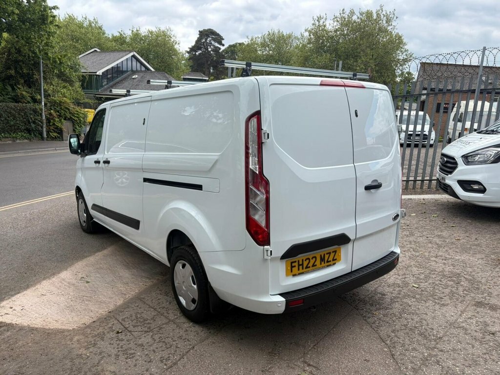 Ford Transit Custom 2L Trend FH22MZZ White #4