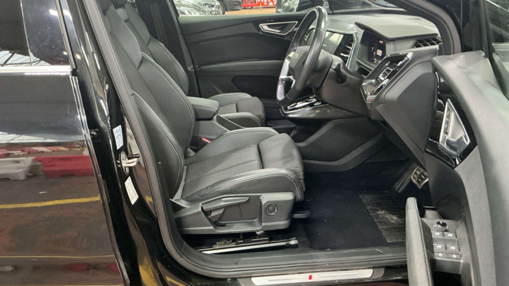 Audi Q4 E Tron Electric SD71TXS #5