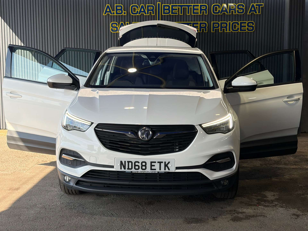 Vauxhall Grandland X Se Ss White #2