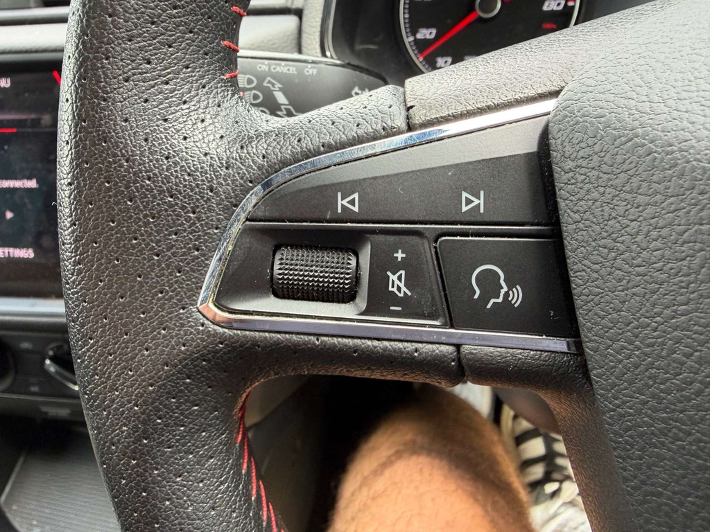 Seat Ibiza Tsi Fr Sport Red #13