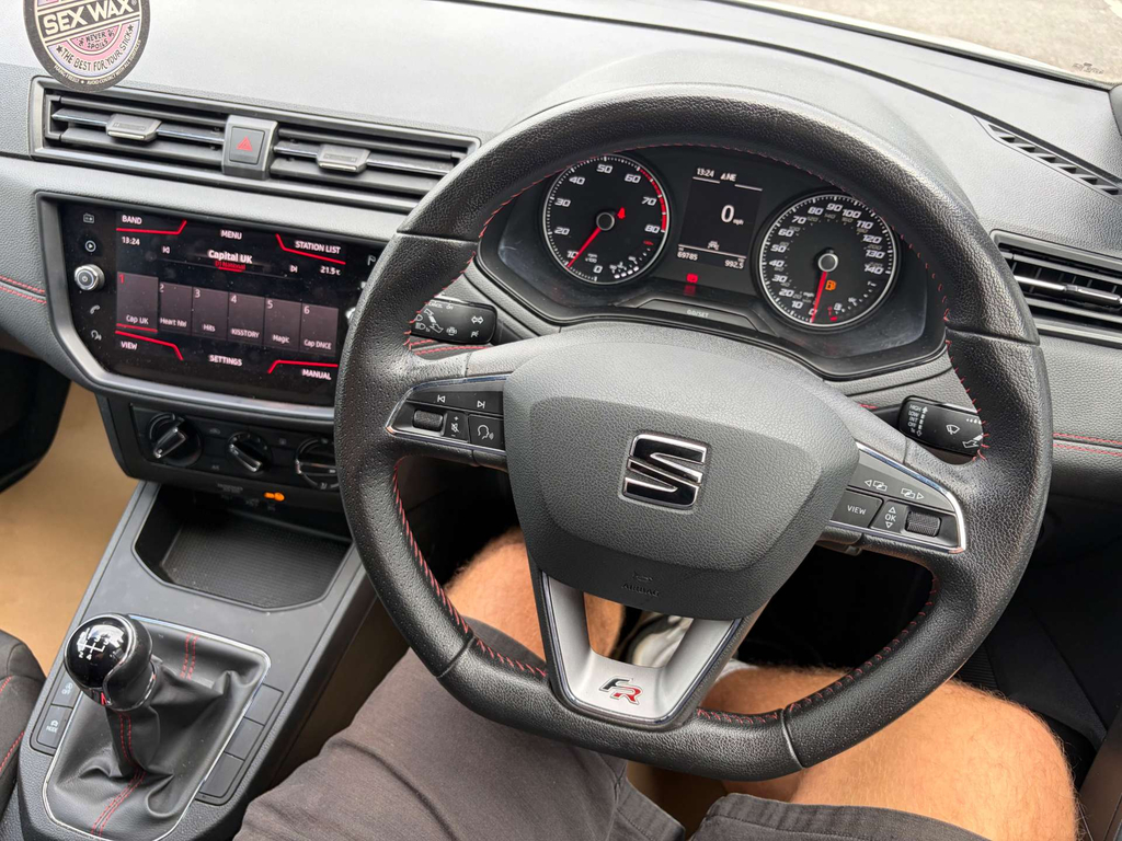 Seat Ibiza Tsi Fr Sport Red #4