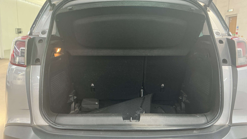 Vauxhall Crossland X Elite Nav Red #9