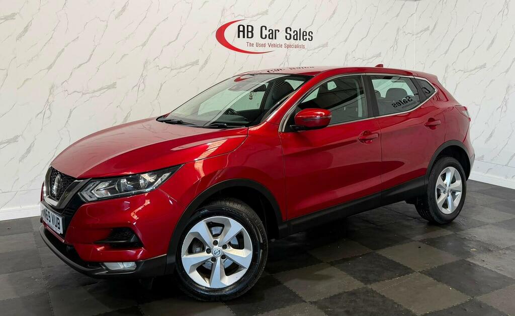 Nissan Qashqai 1.3 Dig-t Acenta Premium Euro 6 Ss Red