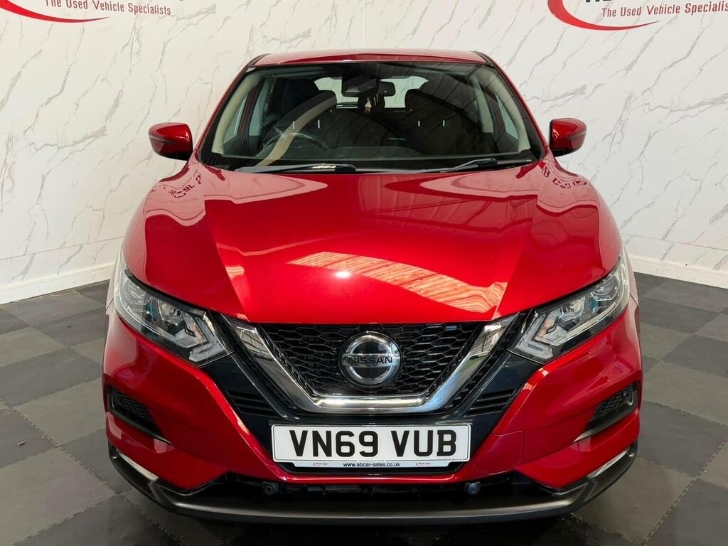 Nissan Qashqai 1.3 Dig-t Acenta Premium Euro 6 Ss Red #2