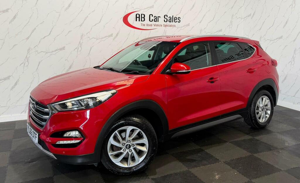 Hyundai Tucson 1.7 Crdi Blue Drive Premium Euro 6 Ss Red