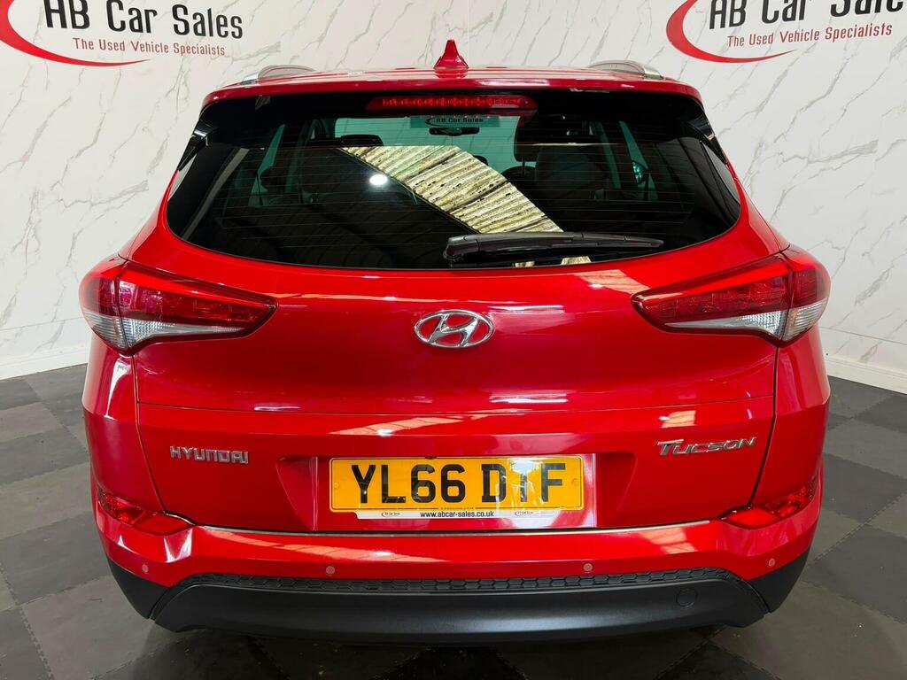 Hyundai Tucson 1.7 Crdi Blue Drive Premium Euro 6 Ss Red #3