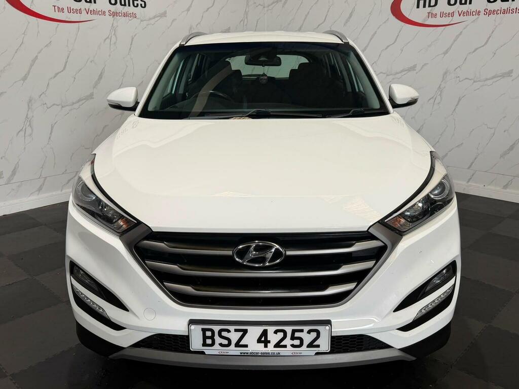 Hyundai Tucson 1.6 Gdi Blue Drive Se Nav Euro 6 Ss White #2