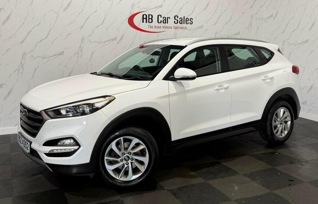 Hyundai Tucson 1.6 Gdi Blue Drive Se Nav Euro 6 Ss White