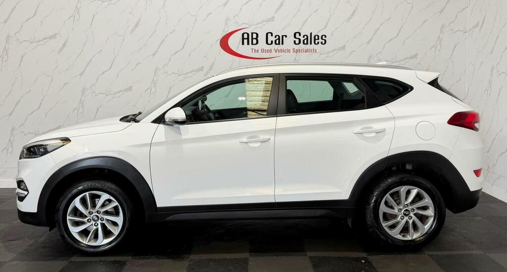 Hyundai Tucson 1.6 Gdi Blue Drive Se Nav Euro 6 Ss White #4