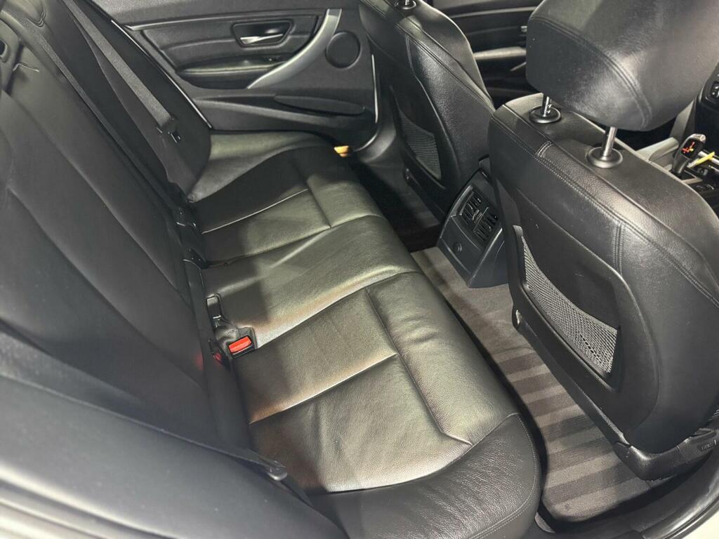 BMW 3 Series 318D Se White #12