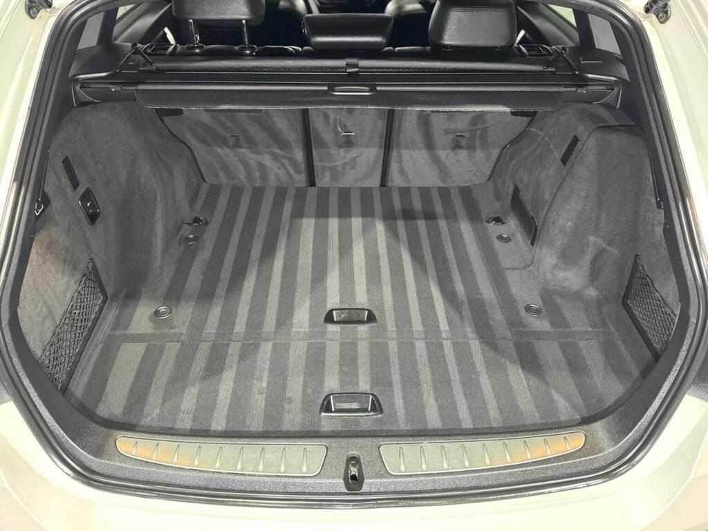 BMW 3 Series 318D Se White #14