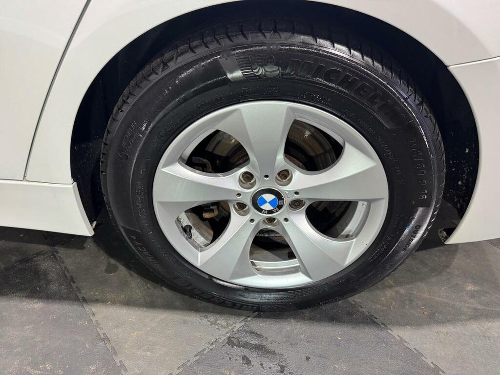 BMW 3 Series 318D Se White #22