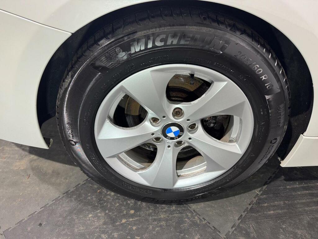 BMW 3 Series 318D Se White #23