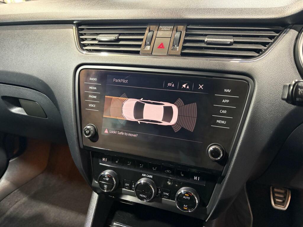Skoda Octavia 2.0 Tdi Cr Scout 4X4 Silver #21