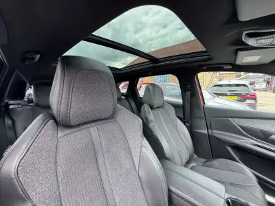 Peugeot 3008 1.5 Bluehdi Gt Line Grey #17