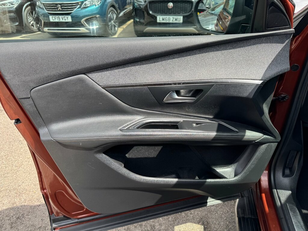 Peugeot 3008 1.2 Puretech Allure Euro 6 Ss Brown #47